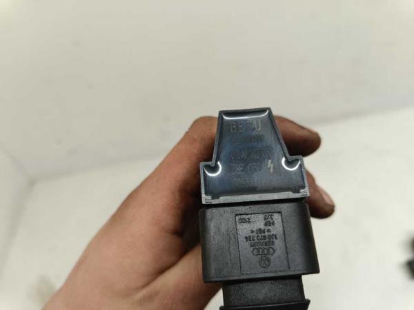 BOBINE D ALLUMAGE VW/SEAT/SKODA (PARTIE CROME= 9CM) - Vue 2